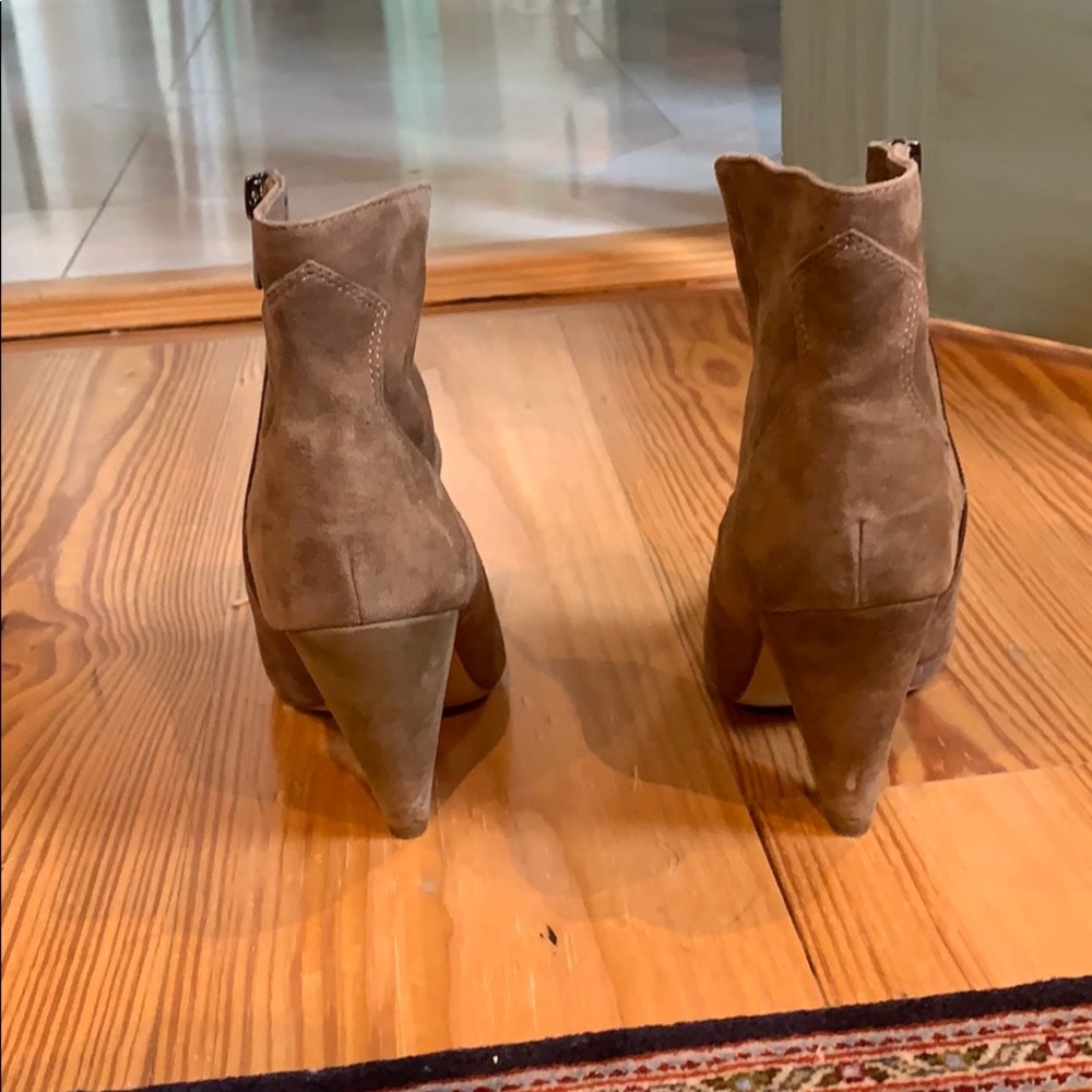 Boots - Picture 3 of 3